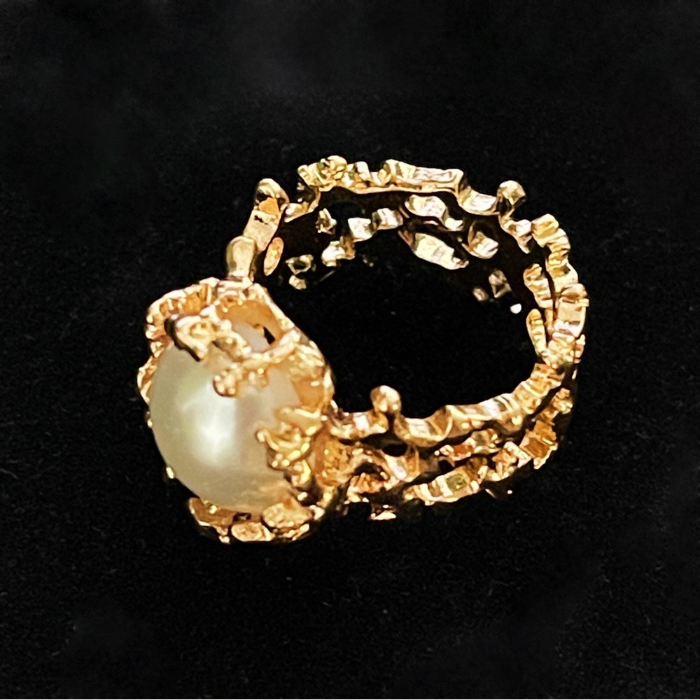 ✨Elegant 18K Gold Plated Pearl Ring